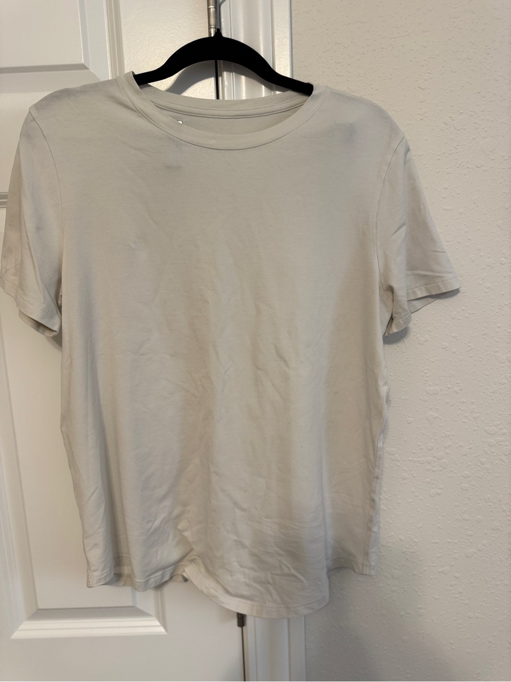 lululemon women’s love crewneck T-shirt, size 8